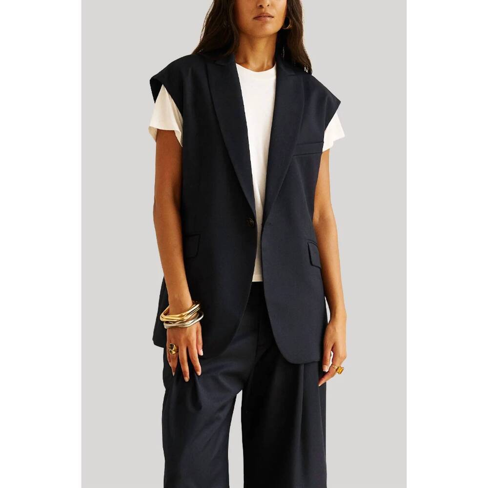 NEW JAMIE HALLER the vested blazer in navy